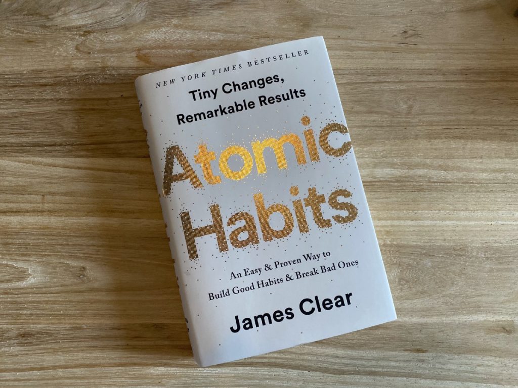 Atomic Habits: Piccole Abitudini per Grandi Cambiamenti